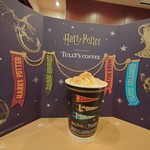 タリーズコーヒー - ドリンク写真:パンプキンパスティの味わいを表現したカフェラテ