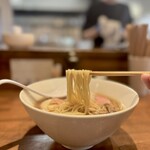 中華そば 卯月屋 - 麺