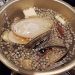 四十八漁場 - 貝風呂。バターが香り、卓上コンロで熱々です。