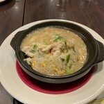 バーミヤン - 料理写真:本ズワイガニあんかけ炒飯