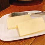 ビストロ カフェ デリ ポキナ369 - バター