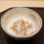 味幸 - イカリソースのソロごはん