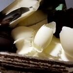 ハーブス - ブラック＆ホワイトチョコレートケーキ　税込900円