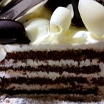 ハーブス - ブラック＆ホワイトチョコレートケーキ　税込900円