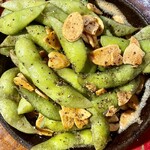 七輪焼鳥バル FUNKY JUNK FULL CHICKEN - いつもの枝豆ガーリック