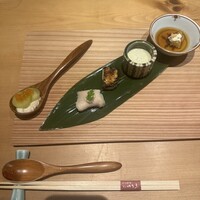 ゆば料理 東山ゆう豆 - 茄子・バジルのプリン・湯葉の味噌焼き・柚子胡椒と鶏ハム・マスカットの白湯葉(☆☆☆)