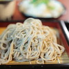 蕎麦と地魚 博重 - 名物の鯛めしとせいろ蕎麦のセット。