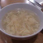 北京飯店 - ・牛肉チャーハンについてきた湯（タン、スープの事）