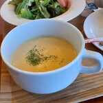 アンド ブル コーヒー - コーンスープ　濃くて甘いとうもろこしを使用されてるのか美味しかったです。