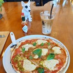 アンド ブル コーヒー - ピザ　マルゲリータ