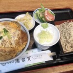 満留賀 - カツ丼とざるそば