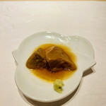 鮨 ひろ海 - あん肝の甘く煮たもの。とろけるよう