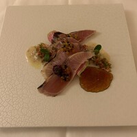 サドヤレストラン レアル・ドール - 香ばしく炙ったブリカルパッチョスタイル　柚子胡椒のソースとポン酢のジュレ