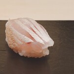 鮨 陸 - 春子鯛:短時間の昆布〆