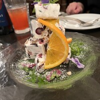 ピッツェリア ロマーナ ジャニコロ - リコッタとベリー・ナッツ・チョコチップのアイスケーキ　シチリア風カッサータ
