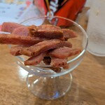 ダイニング WAZN - スパムジャーキーは塩気で酒が進む！！