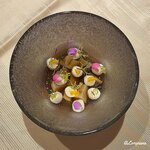 プチレストラン ブーケ・ド・フランス - あわびのボッシエとカリフラワーのムースのコンソメジュレ