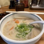 老虎苑 - 今回も酒粕風味が強いかす汁でした。最近、濃ゆめです。