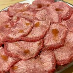 ヤキニク アトム - 塩タン❗️