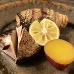 紀尾井町 福田家 - 天恵菇(てんけいこ)がどんこくらいの強い香りを放つ