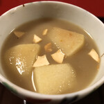 紀尾井町 福田家 - 和栗のスープにりんごのコンポートが浮かびます