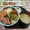 定食 めし屋