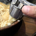 麺屋 伍利羅 - にんにくへずり