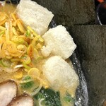 麺屋 伍利羅 - 決め手は揚げ餅