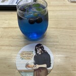 コラボカフェ本舗 - クロムをイメージしたドリンク
