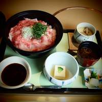 月亭 町田店 - 霜降り飛騨牛刺し膳