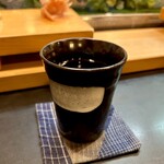 寿し辰 - まずはいつものやつ、大村屋酒造場の島田市限定の銘酒『馴（なじみ）』を冷で。柔らかな口当たり、スッキリとしてどんな料理とも合ういい酒です♪