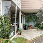 リトルネスト - お店の入口