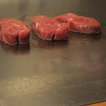 ヘレ肉の登場です。拍手＾＾