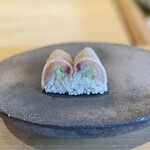 鮨 三心 - 鰤大根