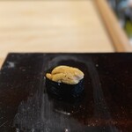 鮨 三心 - 追加の赤雲丹(天草）