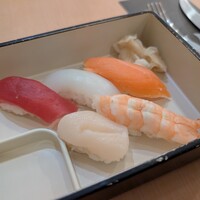 ブッフェアンドカフェ スロープサイドダイナー ザクロ - 