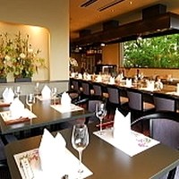 松嘉庵 - グループでのご利用に便利なテーブル席もございます
