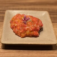 焼肉うしごろ 銀座店 - 富山産白海老の和牛ユッケ