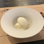 Nonna Nietta - ヘーゼルナッツブルーチーズアイス