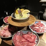 舌とハラミ 肉猿 - 