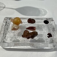 ウシマル - 地鶏焼き
                      
                      うめえええええええええ！
                      ササミと胸肉ふだん好きじゃ無いけど、これ食感最高！ジャキジャキ&しっとり！ハツと砂肝も食感良かったー！