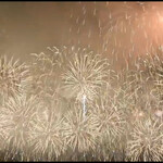 すし 銚子丸 - カメラを引いても引いても映りきらない花火。これが成田花火!!