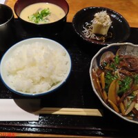 北新地 つきしろ - すき焼き定食　1500円(税込)