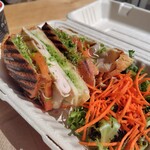 Nalu Health Bar & Café - 