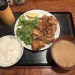 牛たん八 - 鶏唐揚げ定食