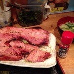 酒処 つがる - 201405　つがる　★ベーコンステーキ（860円）★ベーコンステーキ　※「七味唐辛子」との比較