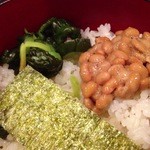 酒処 つがる - 201405　つがる　★ベーコンステーキ（860円）★ご飯に「サービス品」を乗っけてみました(^_^)/