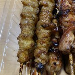 炭火やきとり 鳥信 - かわのタレ焼き