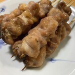 炭火やきとり 鳥信 - 塩焼きが一番鶏の味がわかる気がします