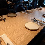 ポワン・エ・リーニュ 東京ミッドタウン八重洲店 - 